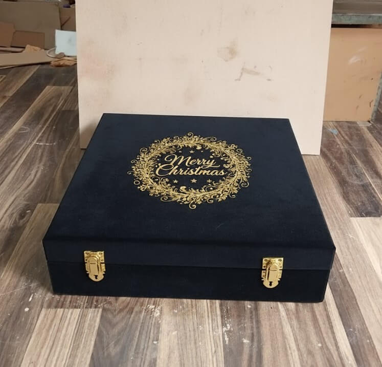 Box for christmas velvet lined (1)