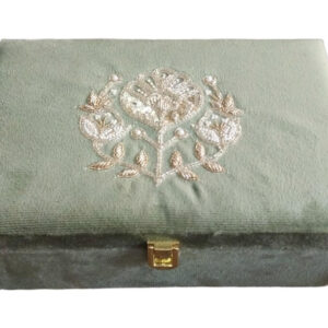 Premium velvet lined wooden box (1)