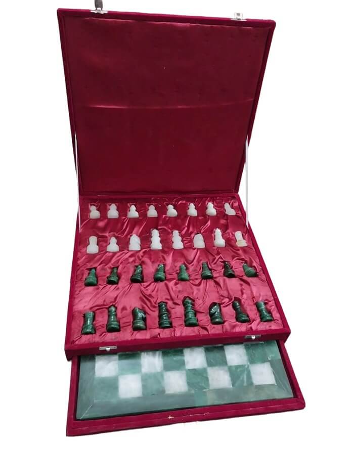 chess storage box with drawer (1)